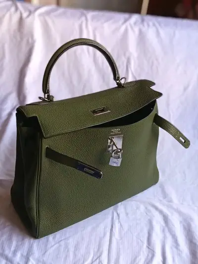 Bolso de cuero verde Hermès con cerradura - miniatura 3