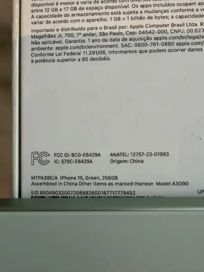 iPhone 15 Green 256GB en Buen Estado - miniatura 3