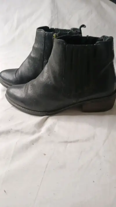 Botines de cuero negro para mujer - miniatura 3