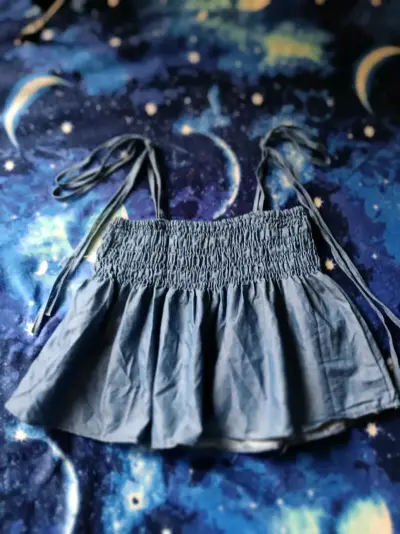 Top azul con tirantes ajustables - miniatura 1
