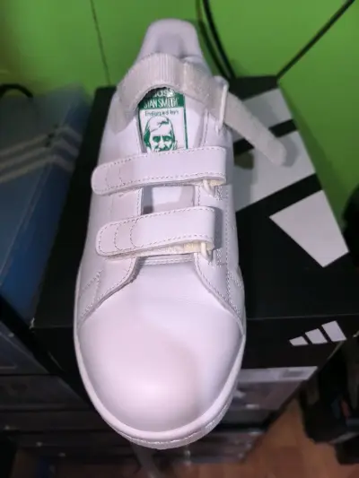 Zapatillas Adidas Stan Smith Blancas con Velcro - miniatura 2
