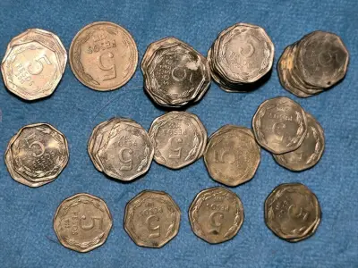Moneda de 5 Pesos Chile 1990 Libertad - miniatura 3