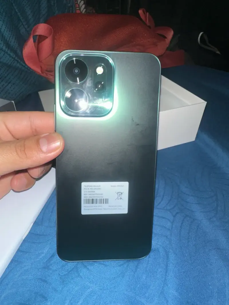 Smartphone OPPO Reno14 F 5G con AI y SuperVOOC - 6