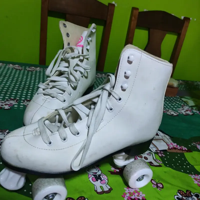 Patines de Cuatro Ruedas Dolphin Blancos Talla 40/41 - 2
