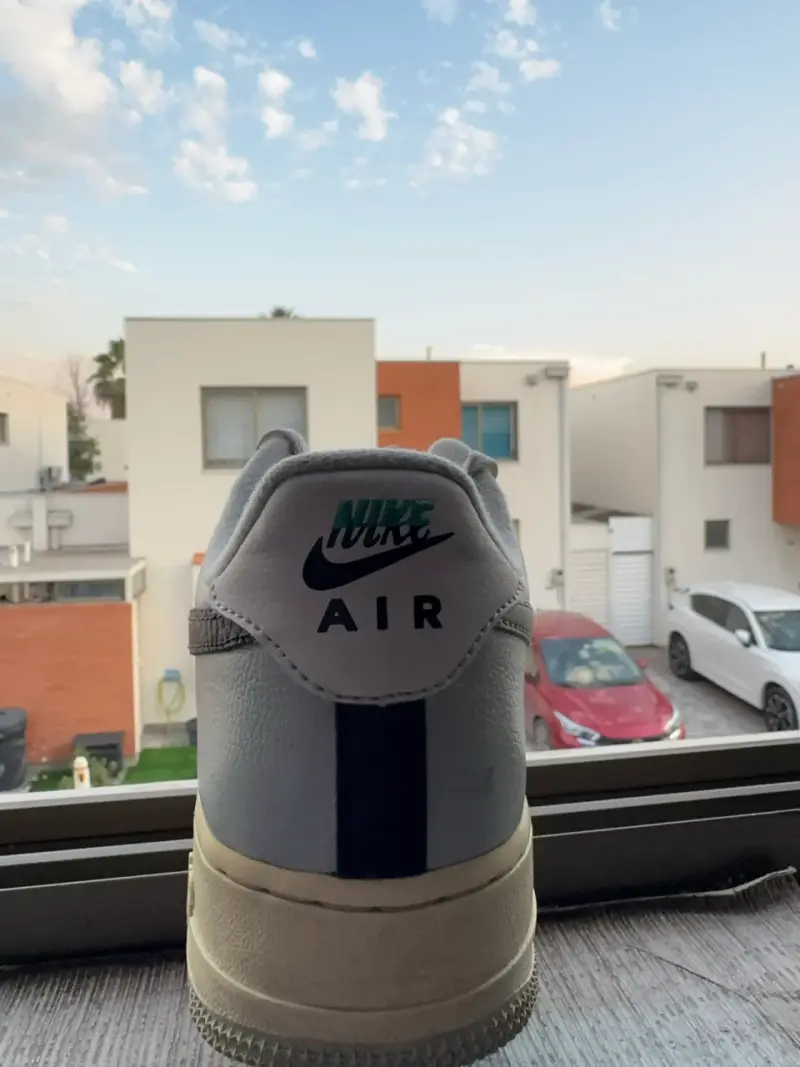 Nike Air Force 1 '07 LV8 'Split - talla 42,5 - 3