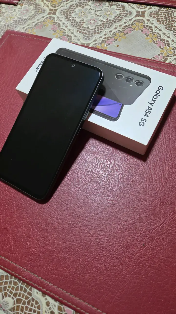 Smartphone negro en buen estado - 3