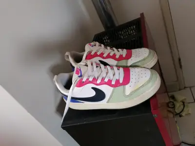 Zapatillas deportivas Nike multicolor 37.5 - miniatura 1