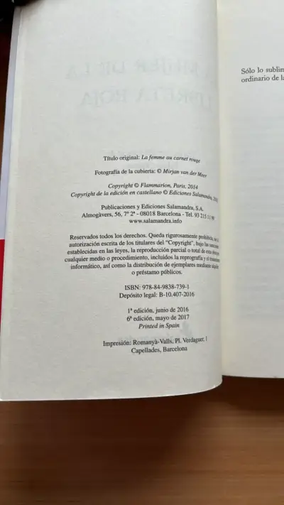 Libro 'La Mujer de la Libreta Roja' de Antoine Laurain - miniatura 3