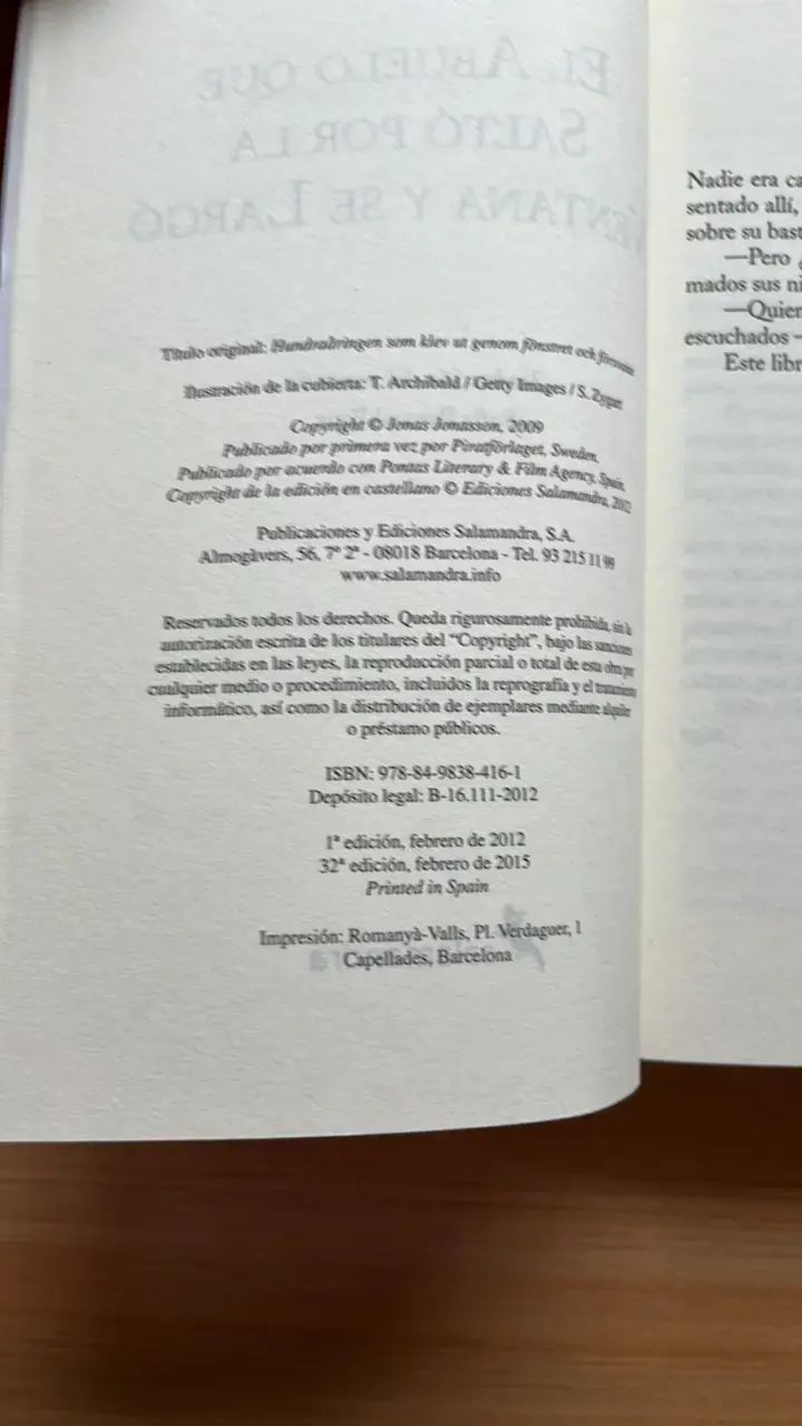 Libro 'El Abuelo Que Saltó Por La Ventana' de Jonas Jonasson - 3