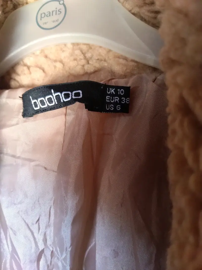 Chaqueta de piel sintética Boohoo color beige - 2