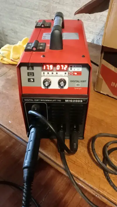Soldadora MIG200S Mitech digital IGBT - miniatura 3