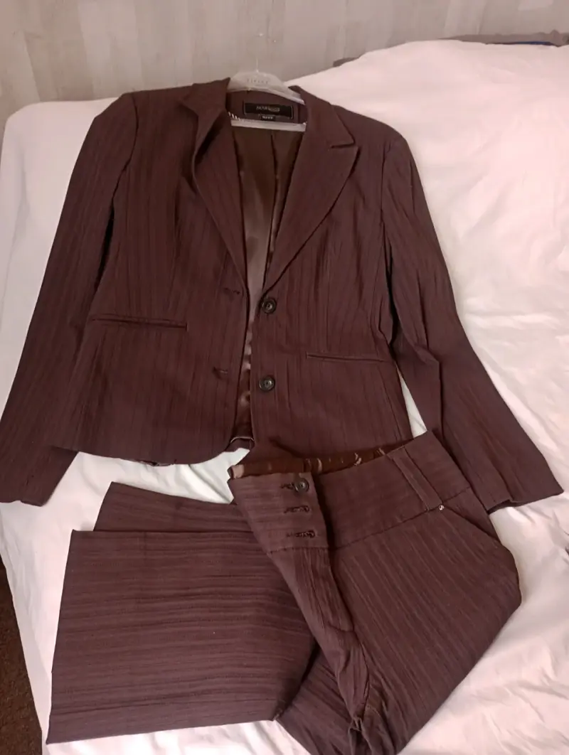Traje de mujer marrón Marquis talla 42 - 2