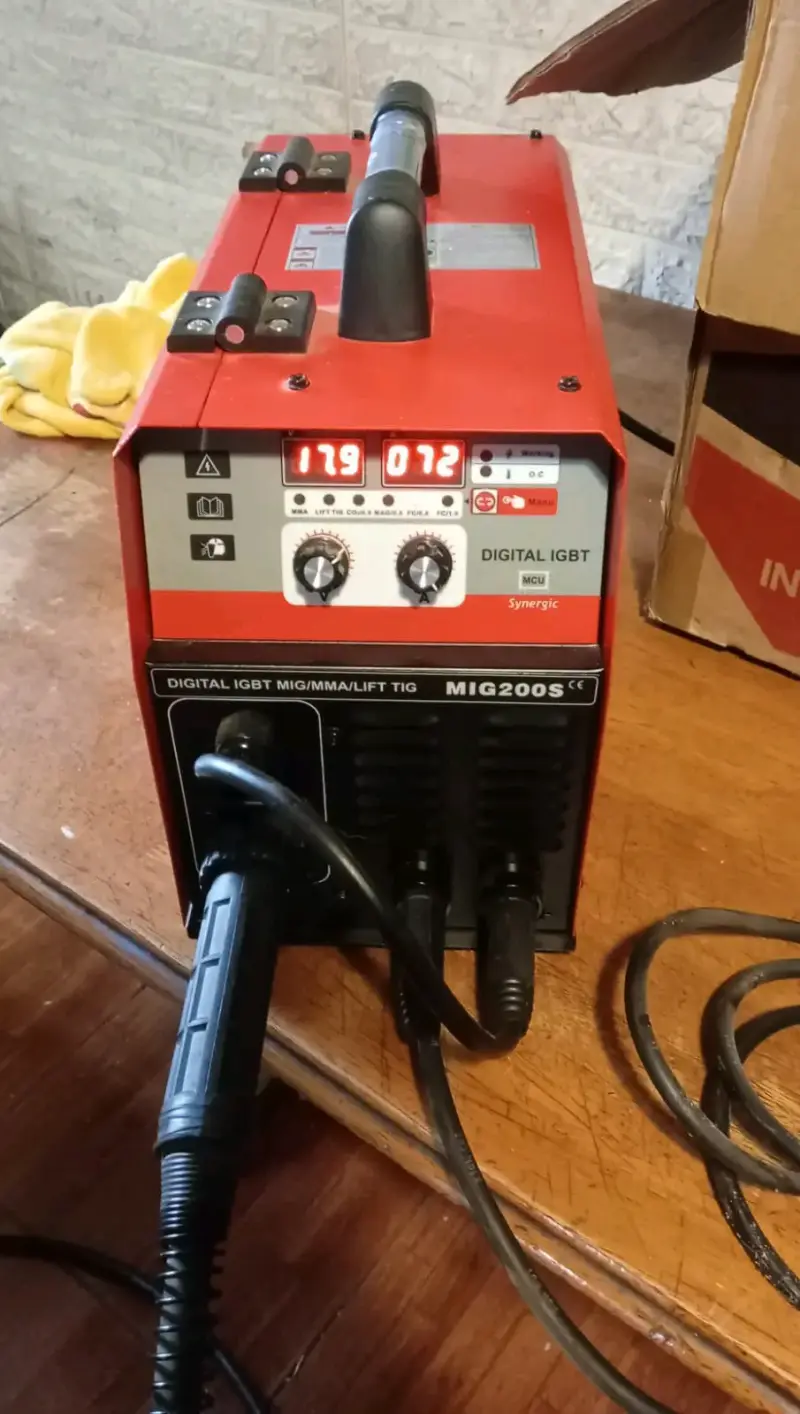 Soldadora MIG200S IGBT digital multifunción - 2