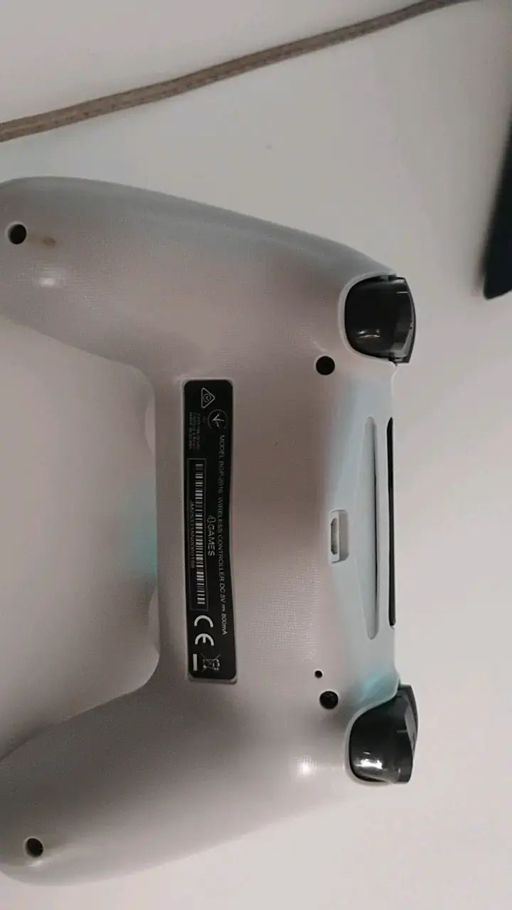 Control inalámbrico blanco para consola - 2