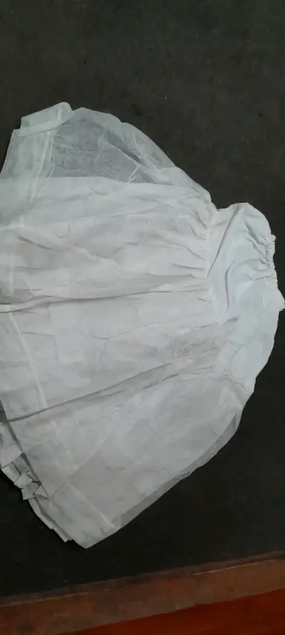 Vestido de Novia Blanco con Encaje y Volantes - miniatura 3