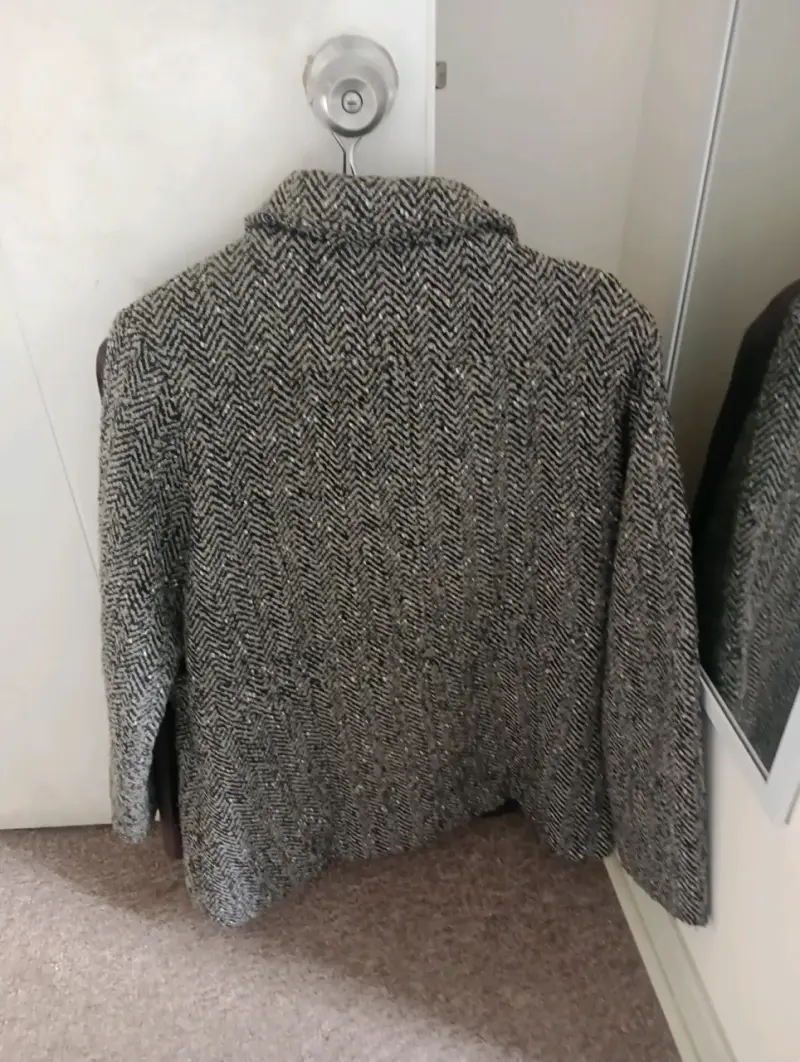 Abrigo de lana gris con diseño de espiga - 2