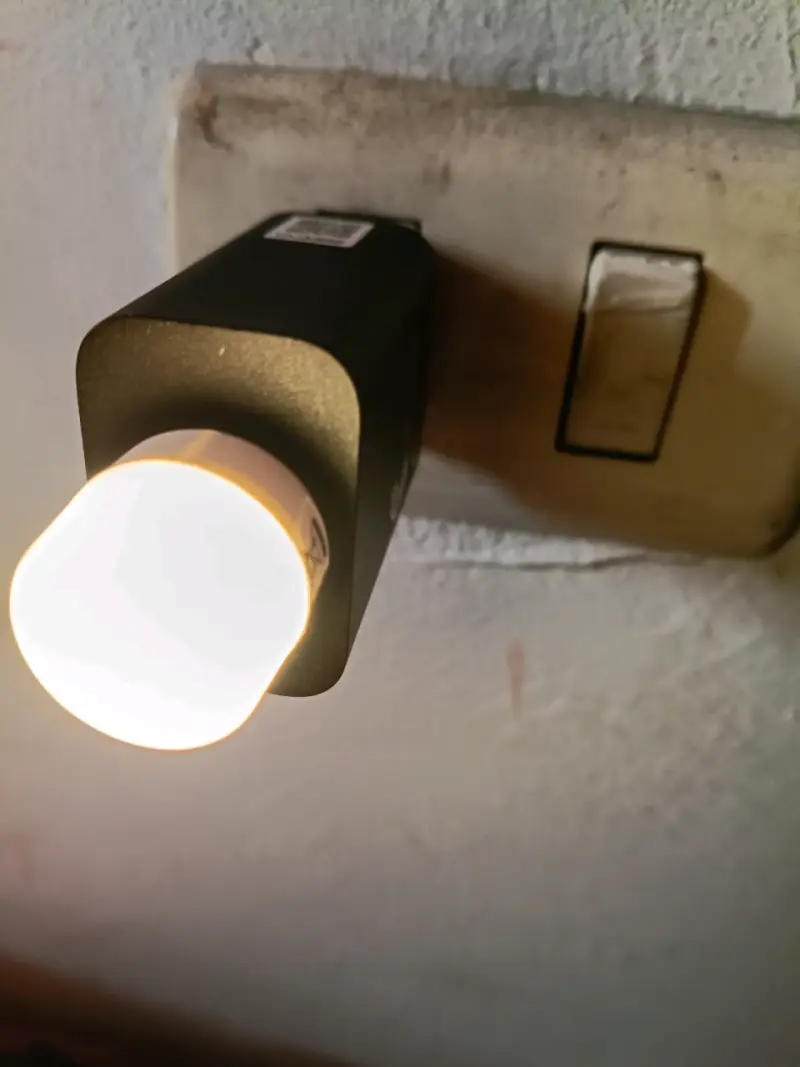 Luz nocturna LED USB recargable - 2