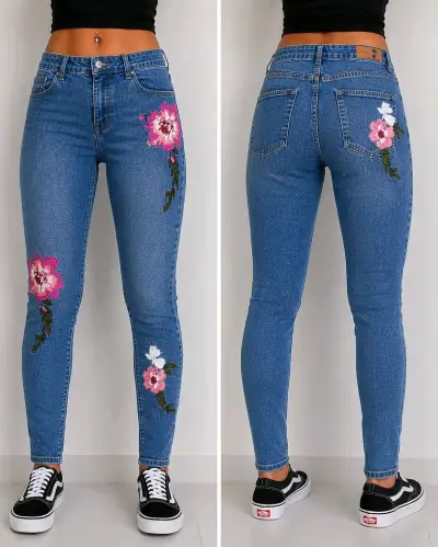 Jeans de mujer con bordado floral - miniatura 2