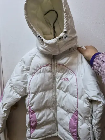 Chaqueta de invierno para niños con capucha - miniatura 1