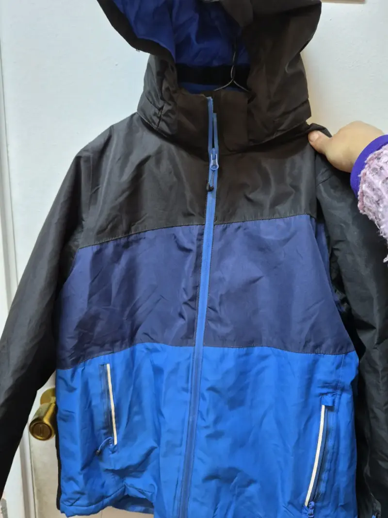 Chaqueta de invierno para niños con capucha - 4