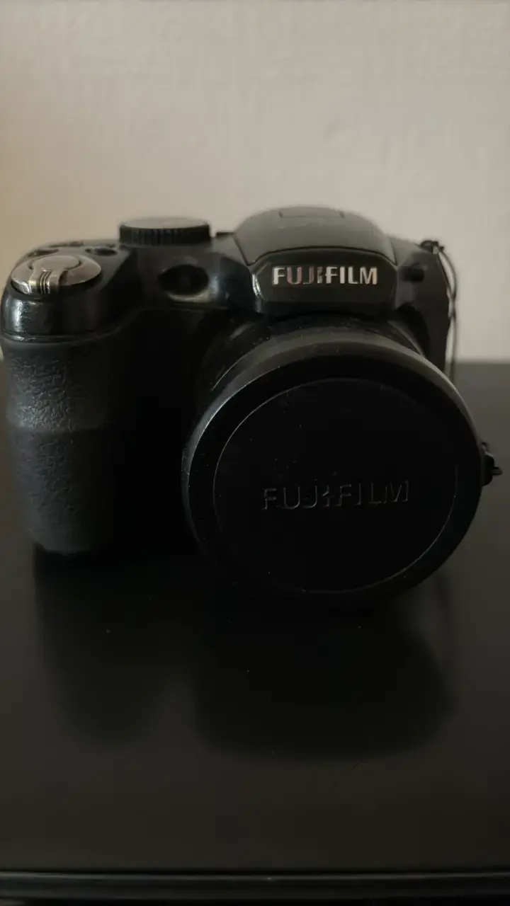 Cámara Fujifilm digital con lente intercambiable