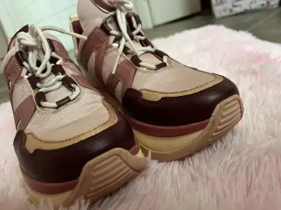 Zapatillas Michael Kors rosadas y burdeo - miniatura 5