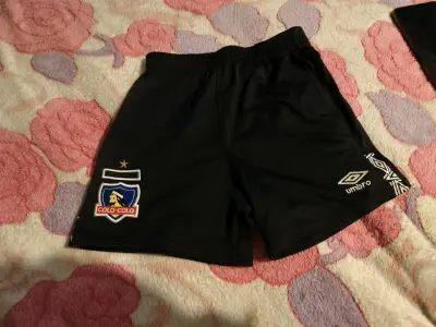 Short deportivo negro Colo-Colo Umbro - miniatura 1