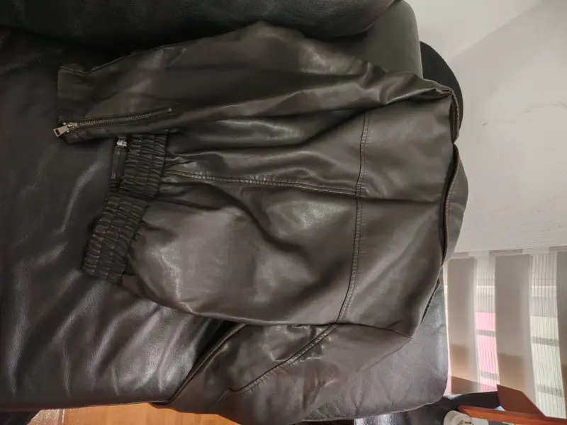 Chaqueta de cuero negra para hombre - 2