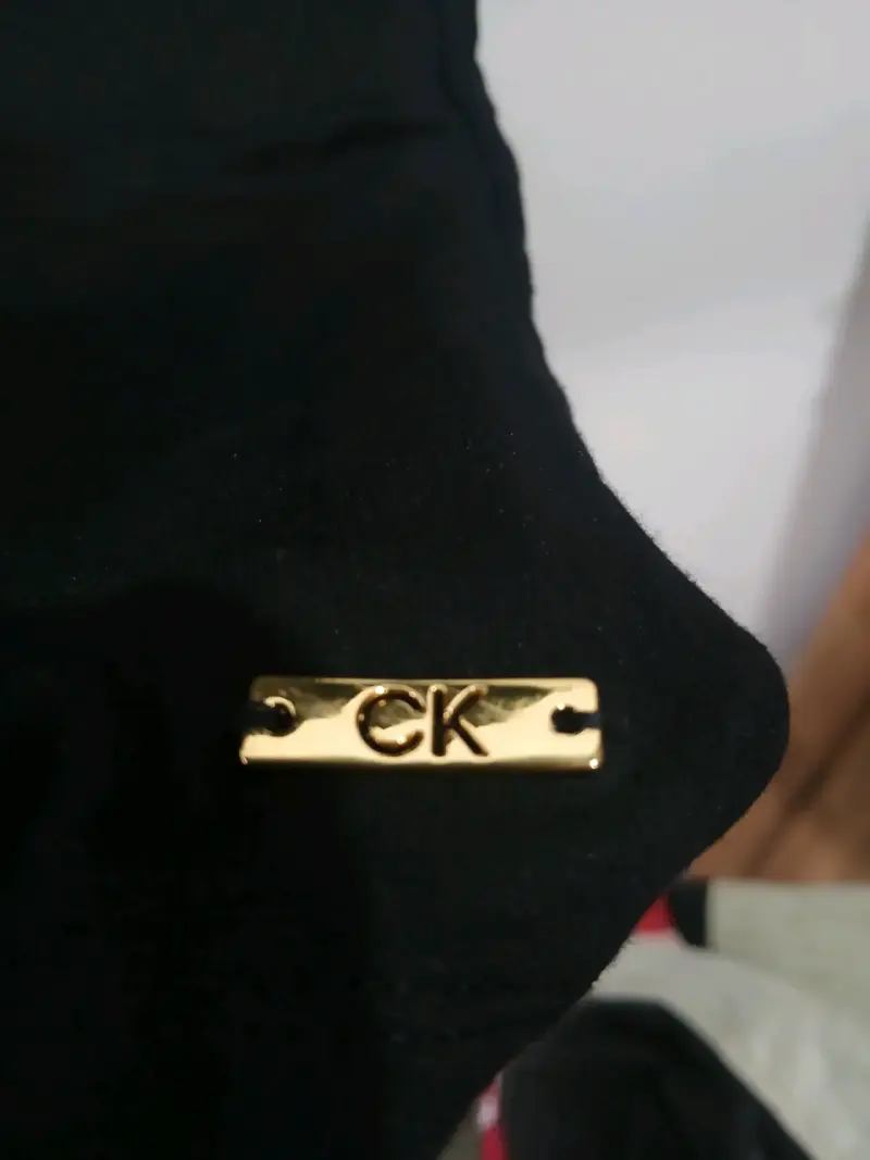 Vestido negro Calvin Klein - 2