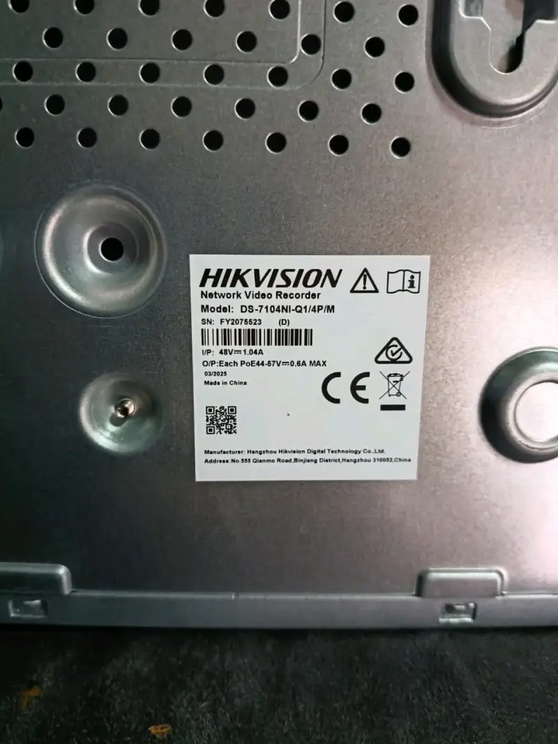 Sistema de Videovigilancia Hikvision con Cámara y Grabador - 2
