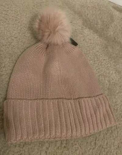 Gorro de lana con pompon y brillantes Victoria's Secret - miniatura 5