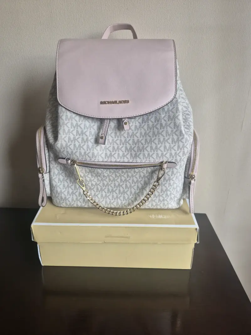 Mochila Michael Kors Jet Set mediana rosa y gris - 1