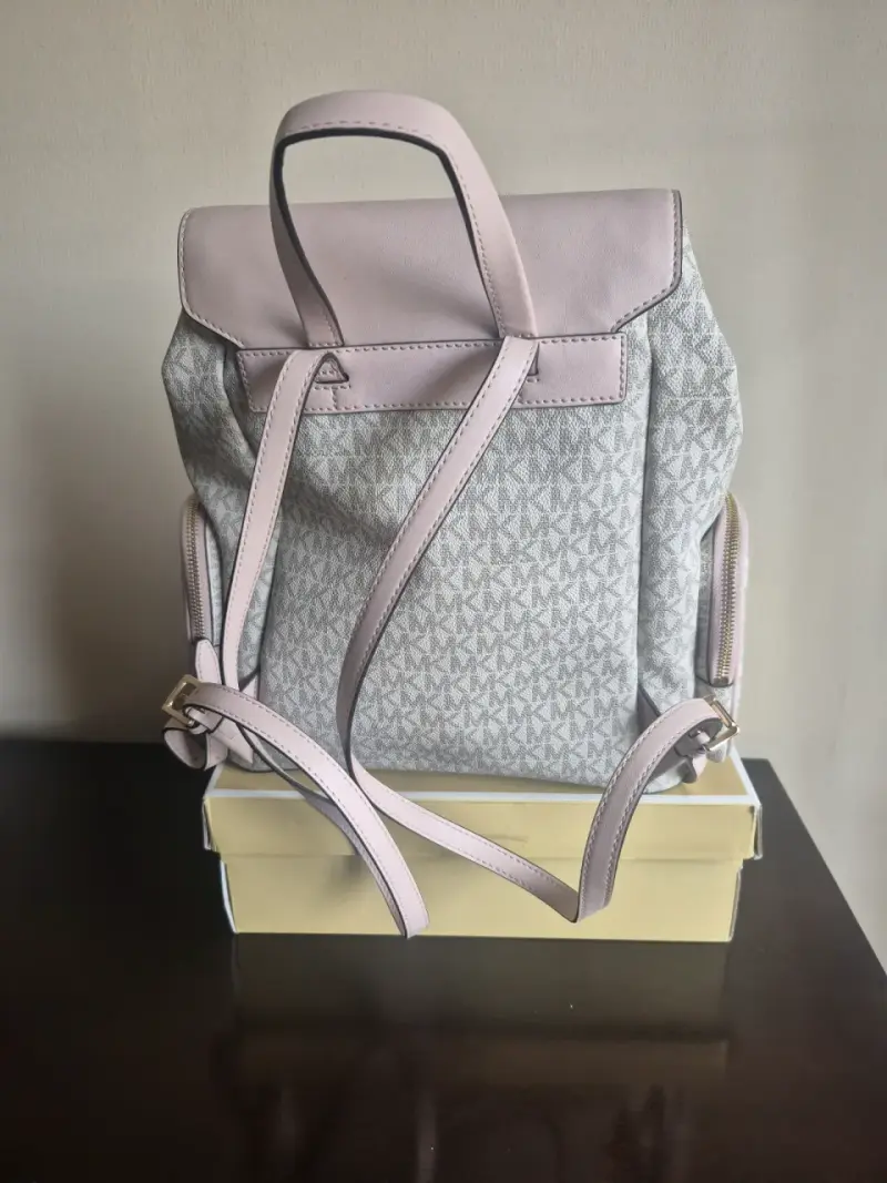 Mochila Michael Kors Jet Set mediana rosa y gris - 3