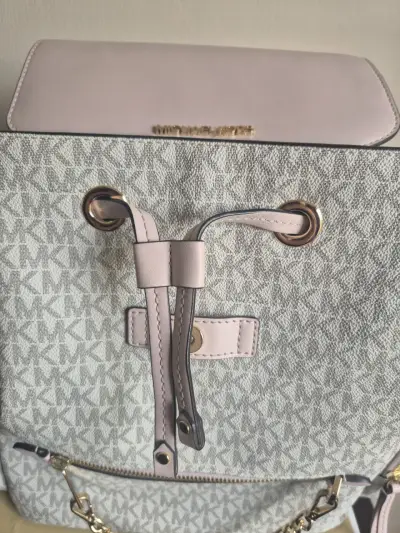 Mochila Michael Kors Jet Set mediana rosa y gris - miniatura 4