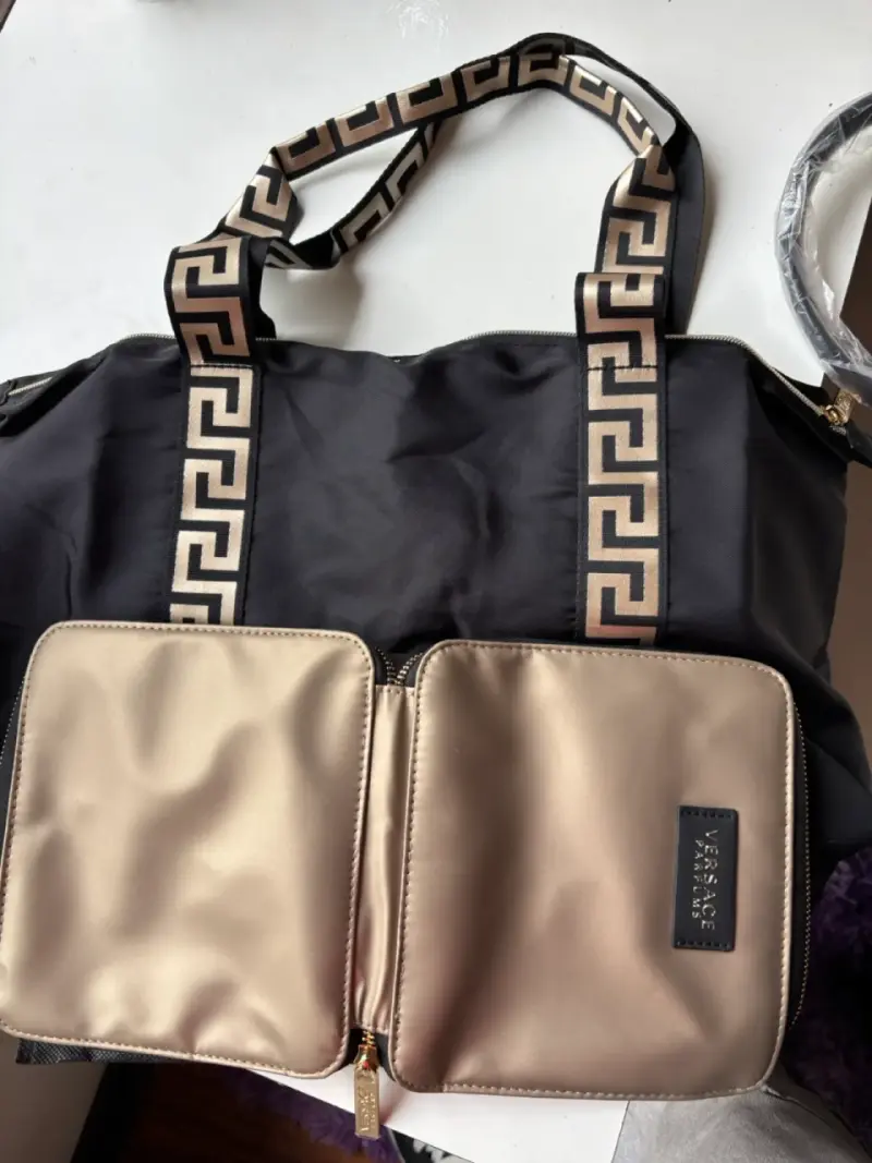 Estuche de mano Versace convertible a bolso - 2