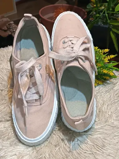 Zapatillas casuales rosadas para mujer - miniatura 1