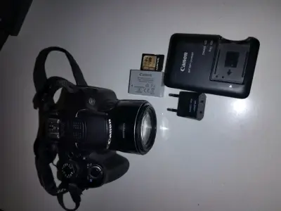 Cámara Canon PowerShot sx60, con accesorios - miniatura 3