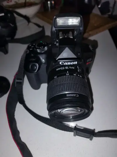 Cámara Canon EOS Rebel T6 con lente 18-55mm y accesorios - miniatura 5