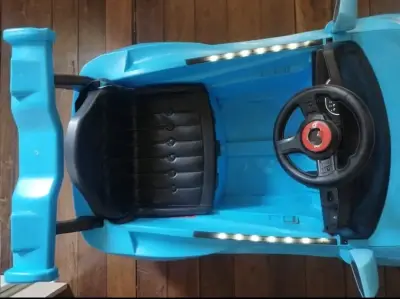 Auto eléctrico para niños Bebesit azul - miniatura 4