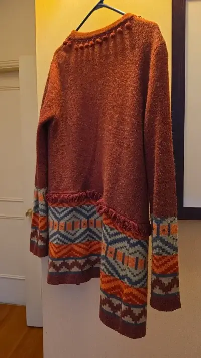 Cardigan tejido con diseño étnico y pompones - miniatura 3