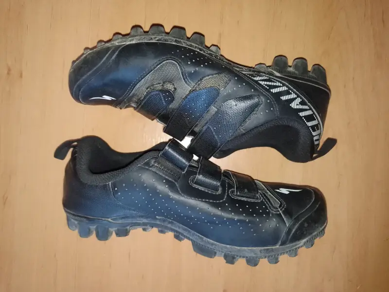 Zapatillas de ciclismo Specialized negras con velcro - 3