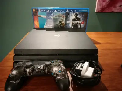 Consola PS4 Pro con juegos y control personalizado - miniatura 1