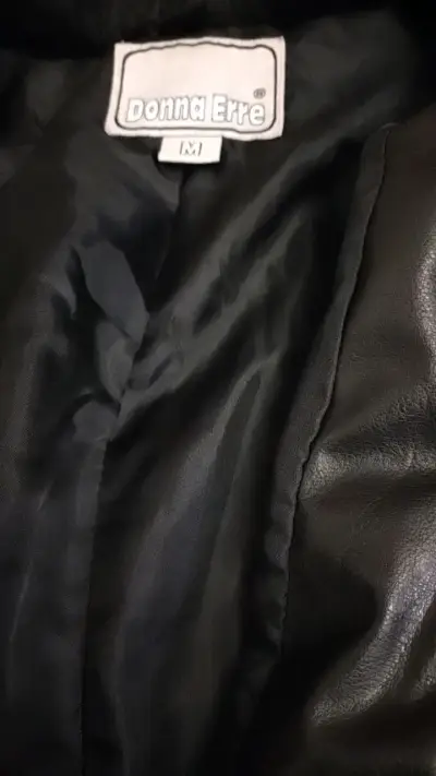 Chaqueta de piel sintética negra Donna Erre M - miniatura 3