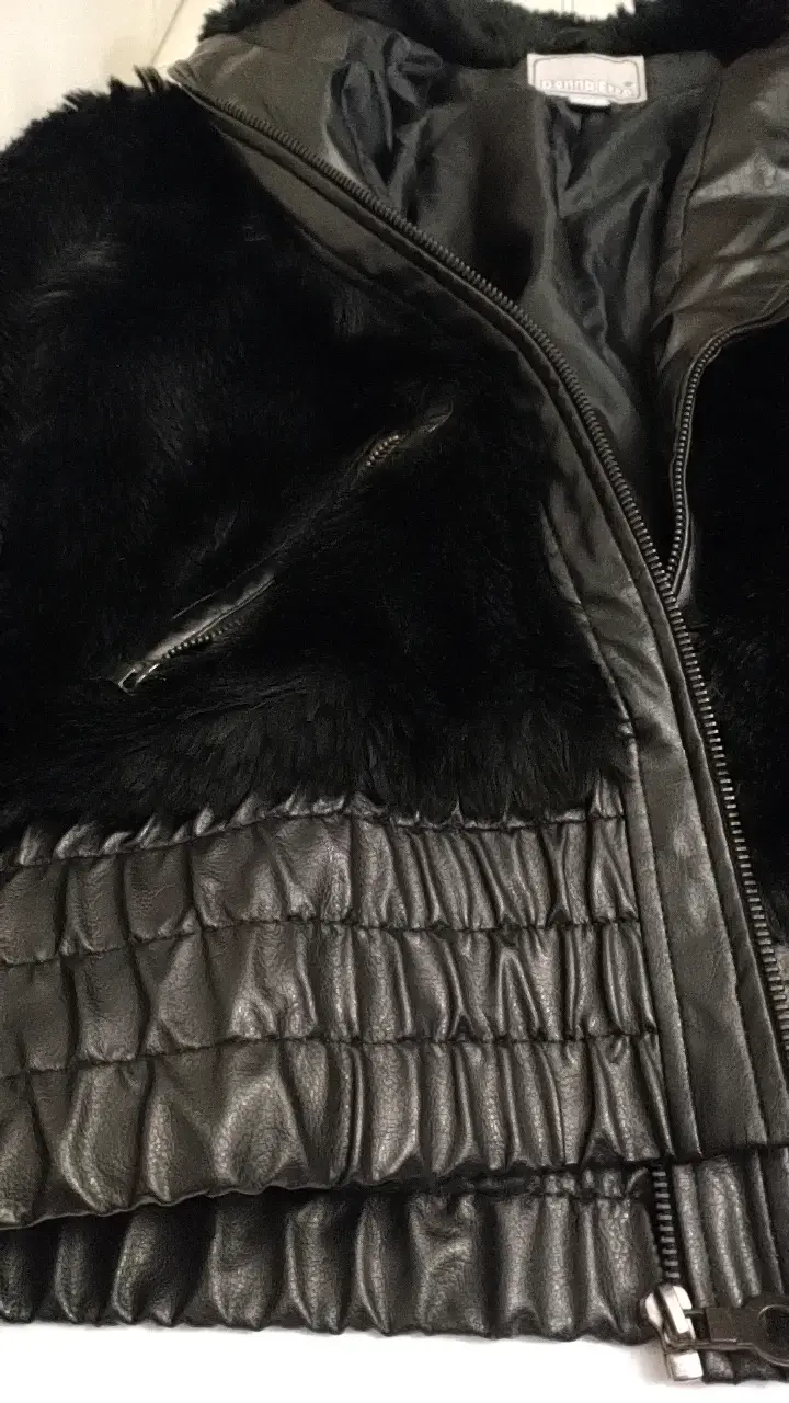Chaqueta de piel sintética negra Donna Erre M - 4