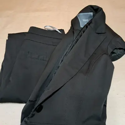 Traje de mujer negro Basement Collection talla 40 - miniatura 1