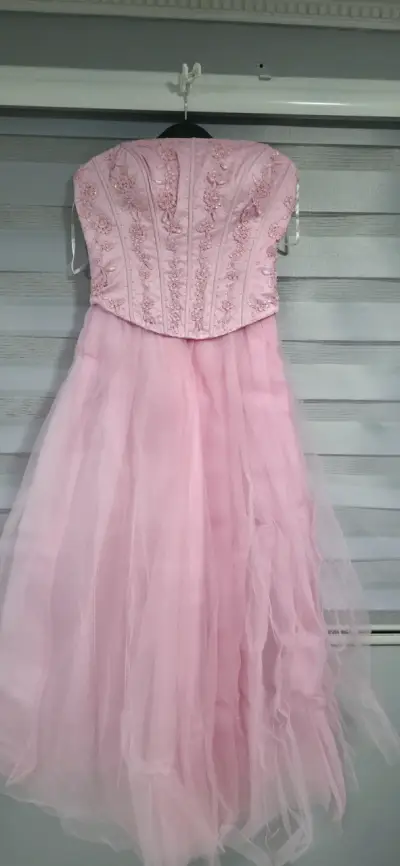 Vestido de fiesta largo azul con bordados - miniatura 2
