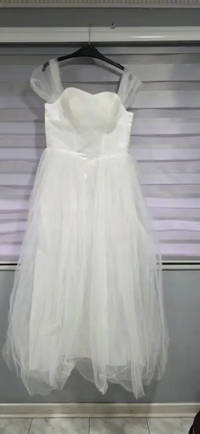 Vestido de novia blanco con encaje y tul talla M - miniatura 2