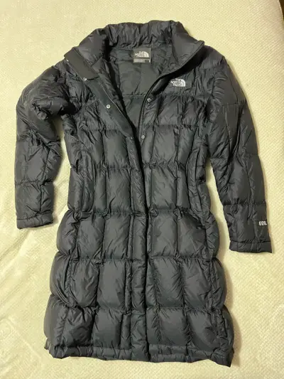 Abrigo largo negro The North Face para mujer - miniatura 1