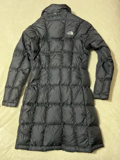 Abrigo largo negro The North Face para mujer - miniatura 2