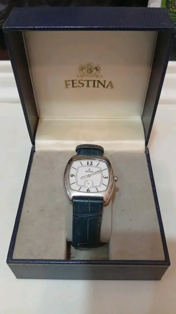 Reloj Festina con correa de cuero azul - 2